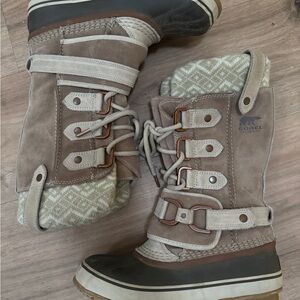 Sorel Tan and Cream Waterproof Boots